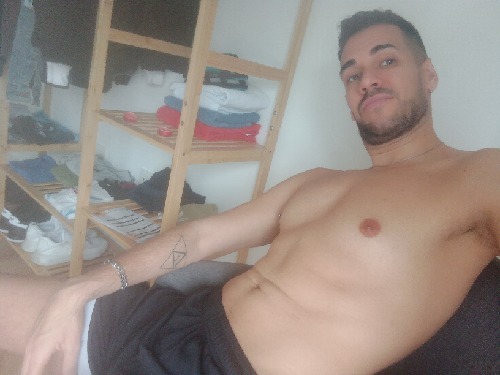 ALEX MASAJISTA ERÓTICO SEX EN BIZKAIA, escort Versátil España en Vizcaya